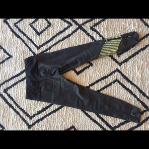 Oiselle cropped tights